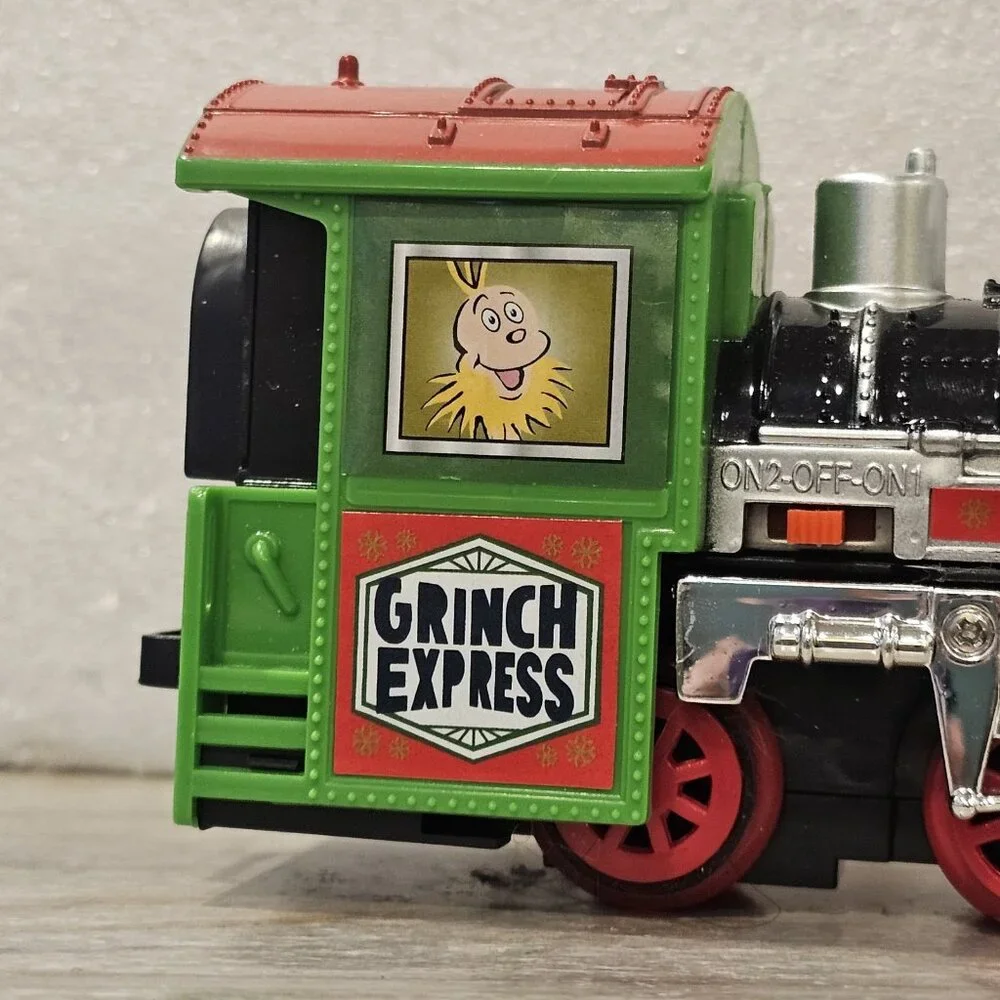 Grinch Train Express Locomotive Engine By Ruz Motorized‎ Works Plays Music